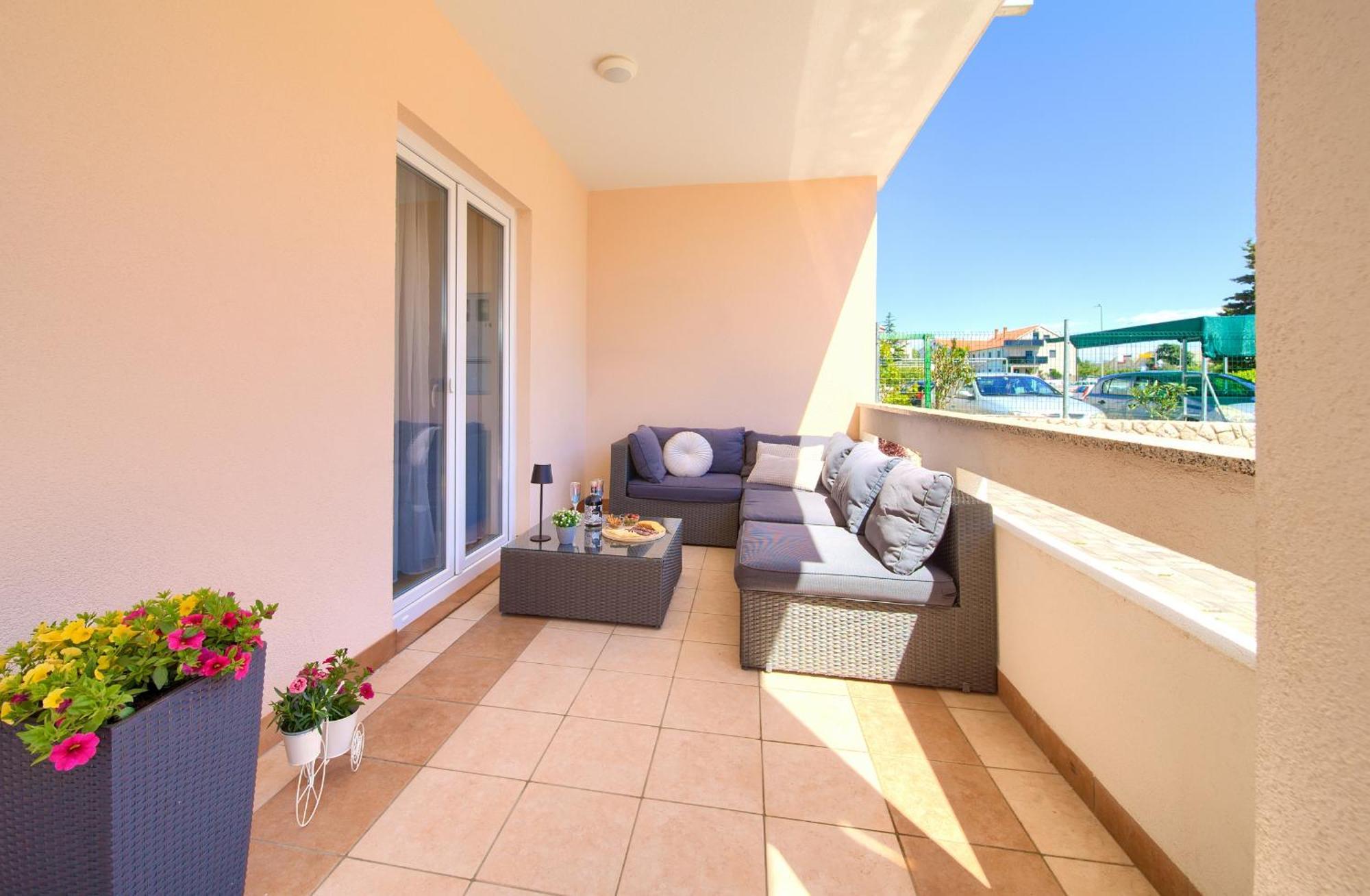 Apartmani Assa Krk Krk Town Exterior photo